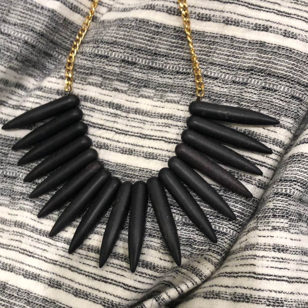 Robin Rhodes Statement Necklace - Picture 2 of 3